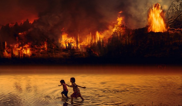 Children escape wildfire in a river